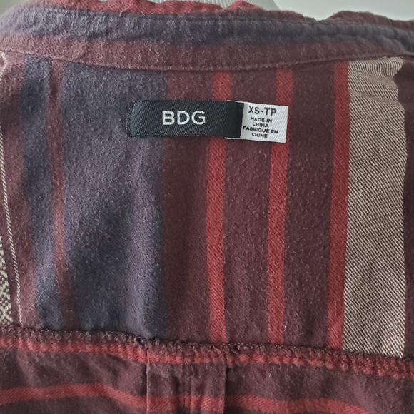 Urban Outfitters | Striped Flannel - Picture 5 of 5